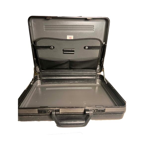 Plastic Laptop Case/Brief Case - Picture 2 of 3